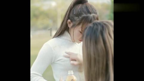 为什么螳螂“自杀”后，肚子里会钻出一条虫？看完真是大开眼界！游戏画面