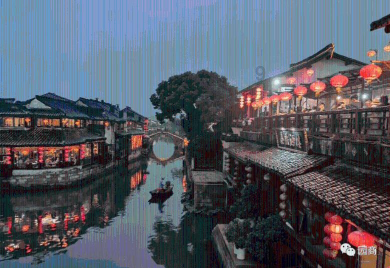 拍客|男子出门赏雪遇九旬老人步行回家 开车将其送回