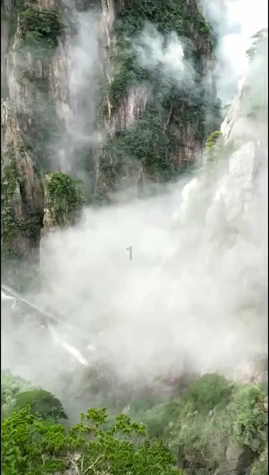 艾米高中校服